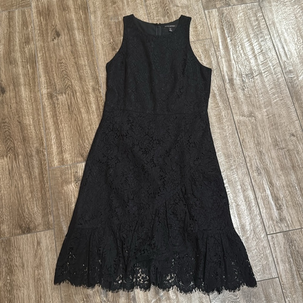 Banana Republic Black Lace Midi Dress Sz 6 tall